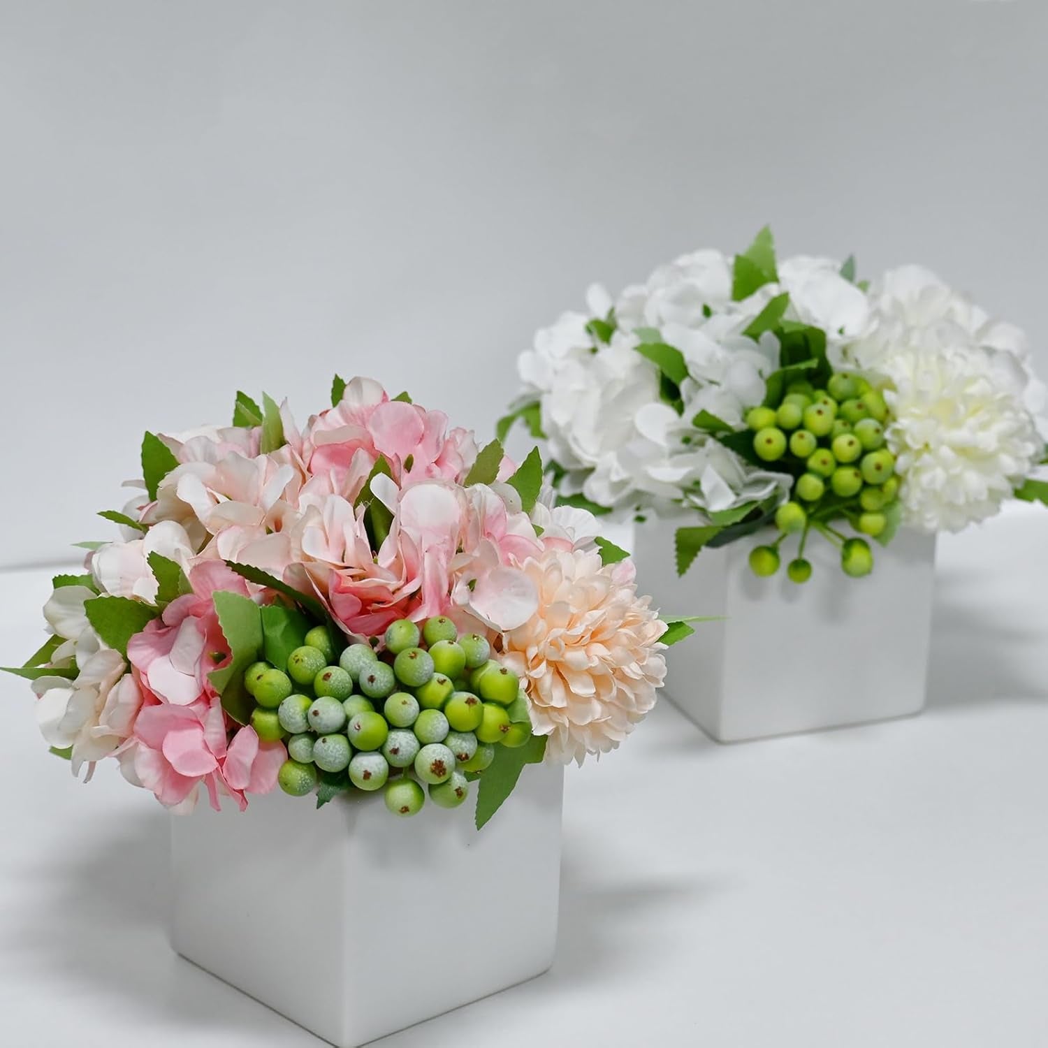 Artificial Hydrangea Flower Arrangement in Ceramic Vase and Vase Home Decoration Artificial Flower (Pink)